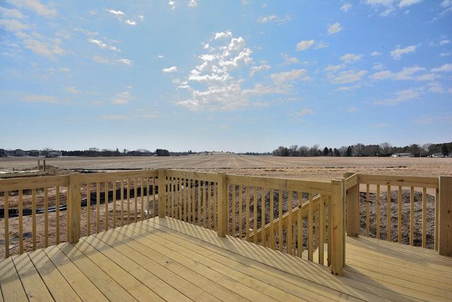 1057 Elderberry ROAD, Oconomowoc, WI 53066