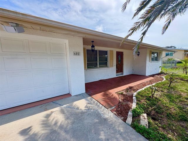 605 BARNES PARKWAY, Nokomis, FL 34275