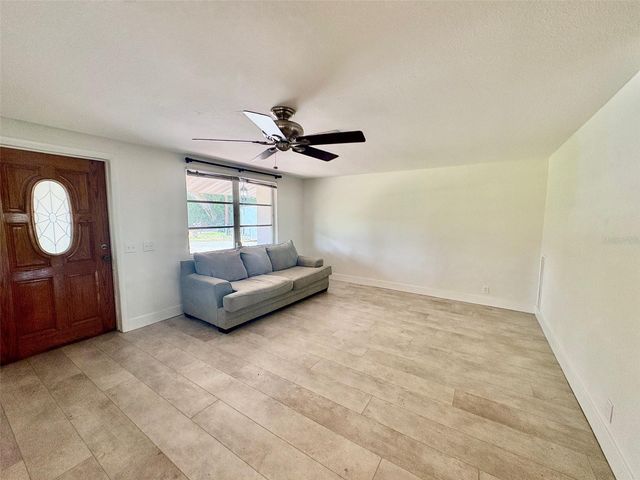 605 BARNES PARKWAY, Nokomis, FL 34275