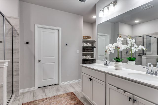 208 Lemley Drive, Fort Worth, TX 76131