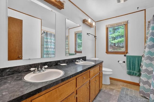 3301 Jewell Road, Howell, MI 48843