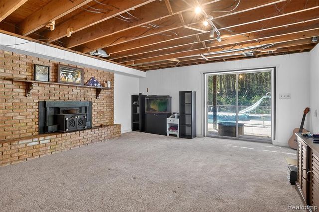 3301 Jewell Road, Howell, MI 48843