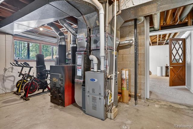 3301 Jewell Road, Howell, MI 48843