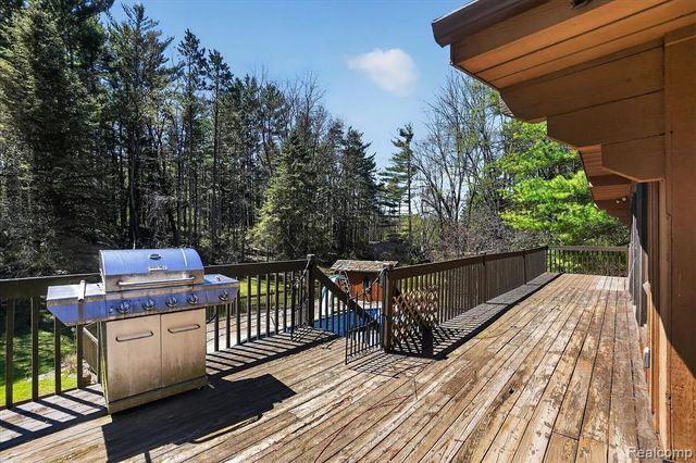 3301 Jewell Road, Howell, MI 48843