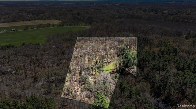 3301 Jewell Road, Howell, MI 48843
