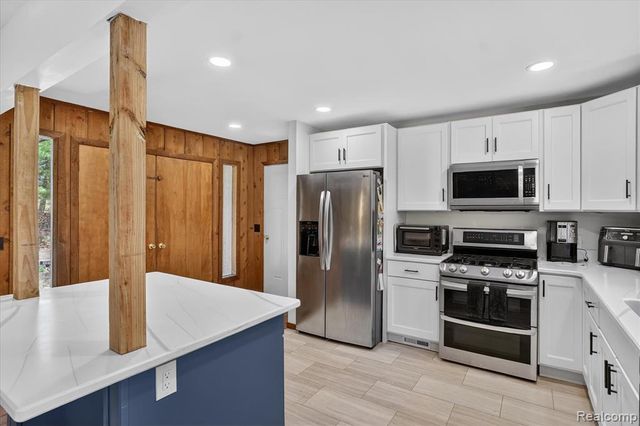 3301 Jewell Road, Howell, MI 48843
