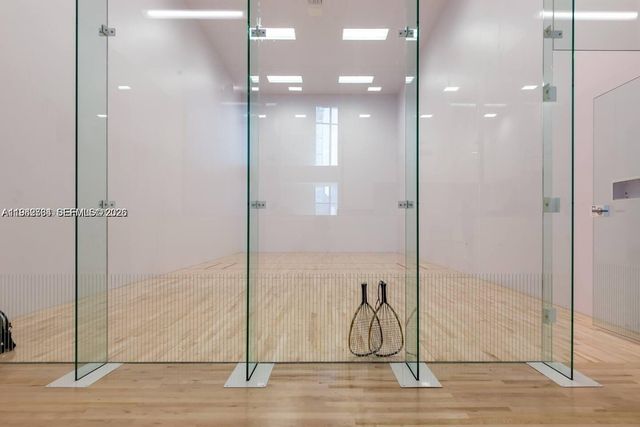 851 NE 1st Ave 4801, Miami, FL 33132