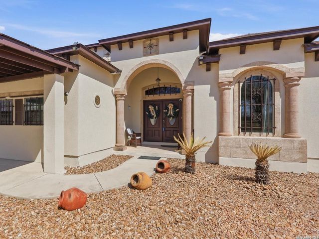 603 Sunshine Meadow, Adkins, TX 78101