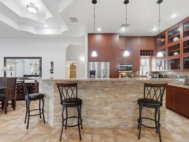 603 Sunshine Meadow, Adkins, TX 78101