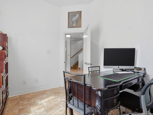 603 Sunshine Meadow, Adkins, TX 78101