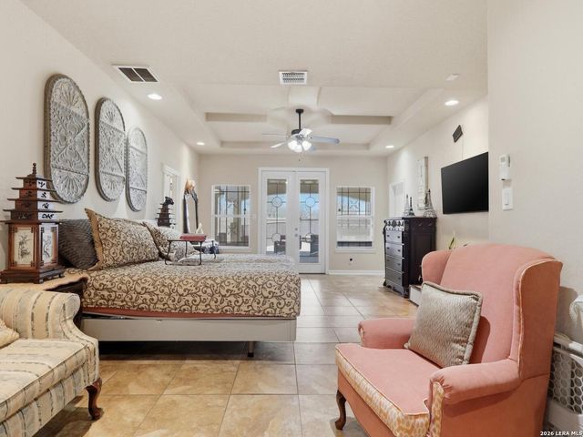 603 Sunshine Meadow, Adkins, TX 78101