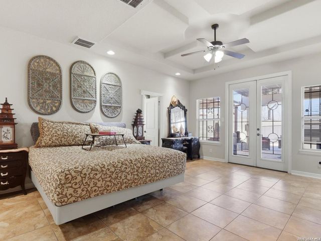 603 Sunshine Meadow, Adkins, TX 78101