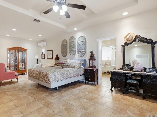 603 Sunshine Meadow, Adkins, TX 78101