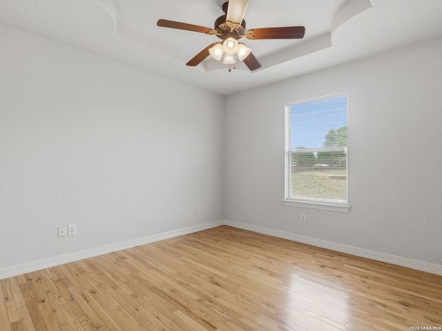 603 Sunshine Meadow, Adkins, TX 78101