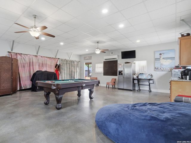 603 Sunshine Meadow, Adkins, TX 78101