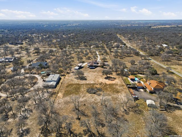 603 Sunshine Meadow, Adkins, TX 78101