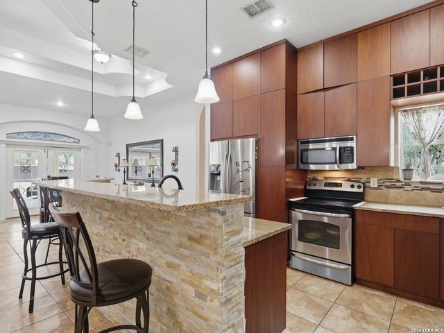 603 Sunshine Meadow, Adkins, TX 78101