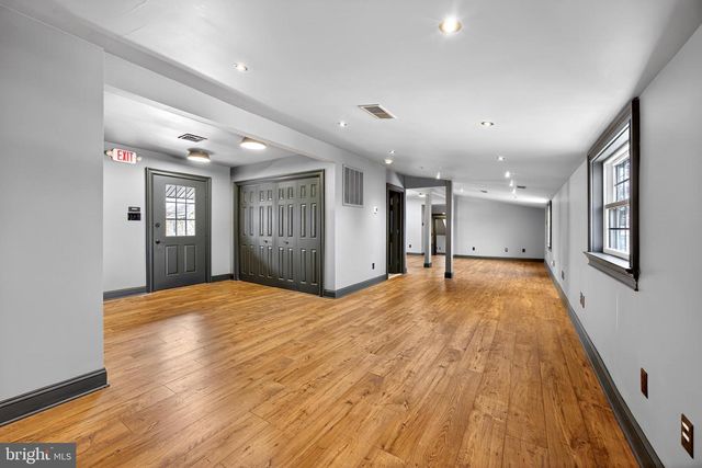 2389 FOREST GROVE RD, Furlong, PA 18925