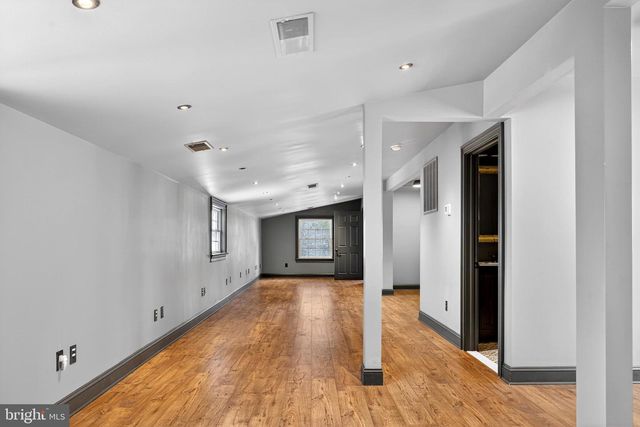 2389 FOREST GROVE RD, Furlong, PA 18925