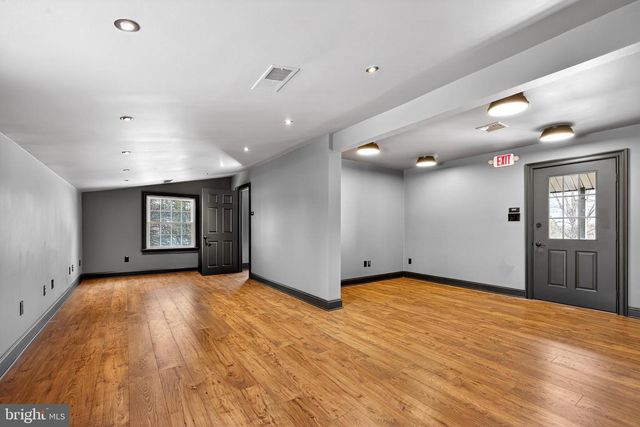 2389 FOREST GROVE RD, Furlong, PA 18925