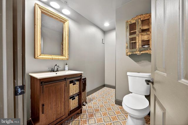 2389 FOREST GROVE RD, Furlong, PA 18925