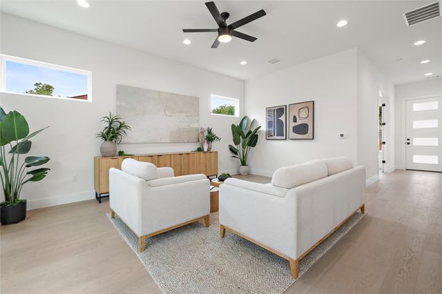 1702 Pennsylvania Ave, Austin, TX 78702