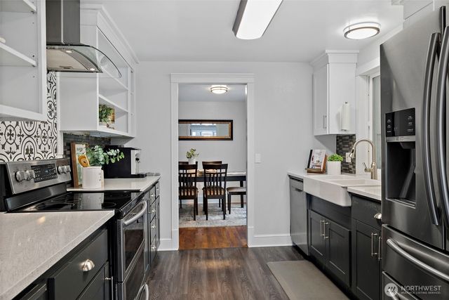 914 S 30th Place, Renton, WA 98055