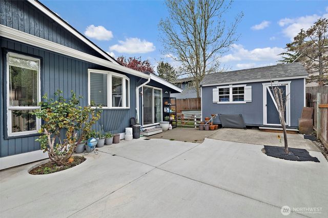 914 S 30th Place, Renton, WA 98055