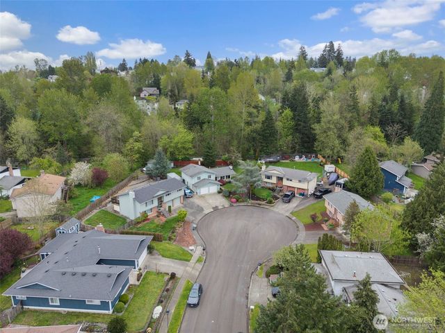 914 S 30th Place, Renton, WA 98055