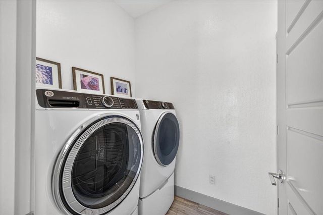 655 Huntington Avenue S, Madera, CA 93636