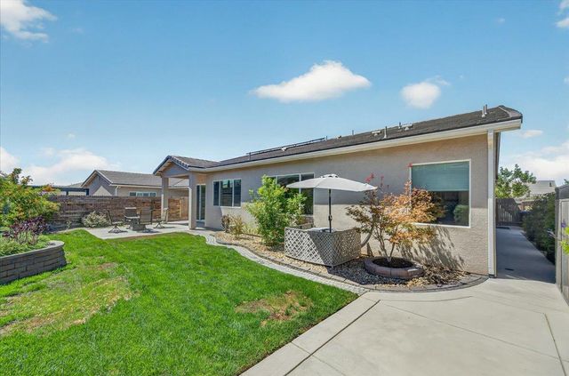 655 Huntington Avenue S, Madera, CA 93636