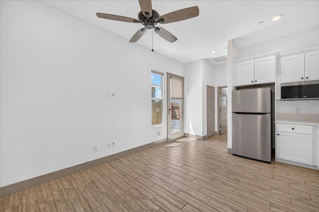 655 Huntington Avenue S, Madera, CA 93636