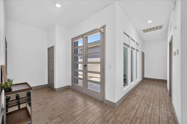 655 Huntington Avenue S, Madera, CA 93636