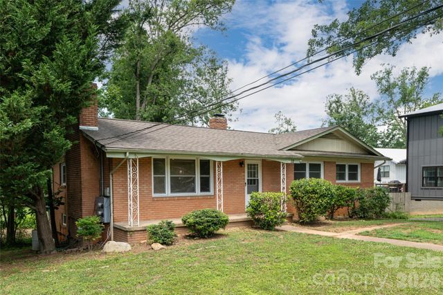 52 Blake Drive, Arden, NC 28704