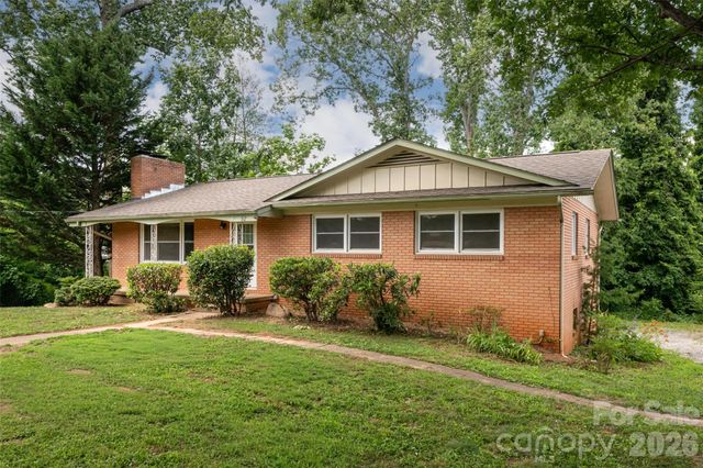 52 Blake Drive, Arden, NC 28704