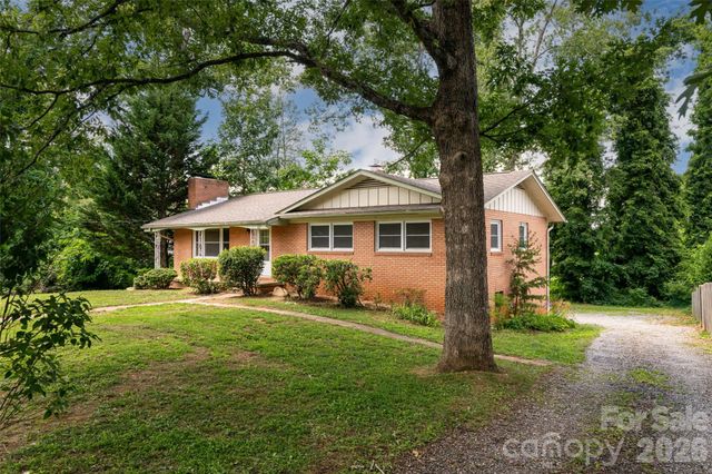 52 Blake Drive, Arden, NC 28704