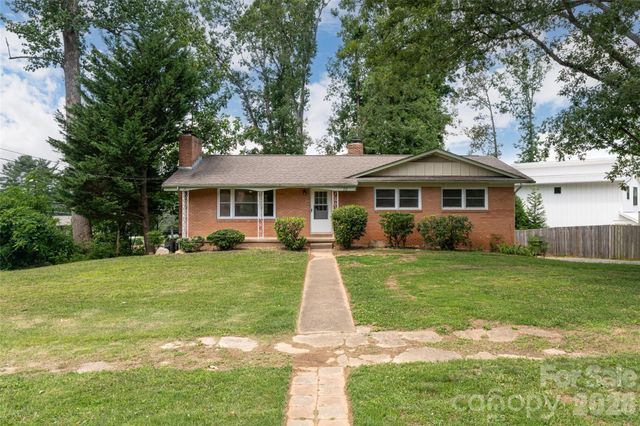 52 Blake Drive, Arden, NC 28704