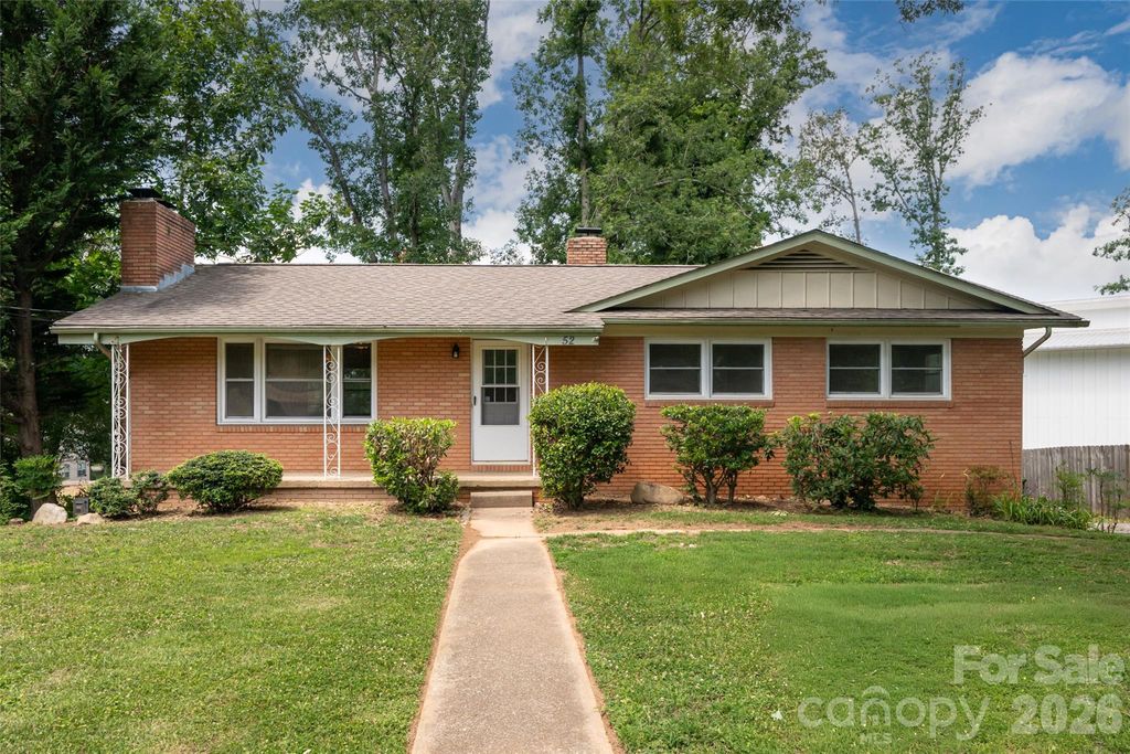 52 Blake Drive, Arden, NC 28704