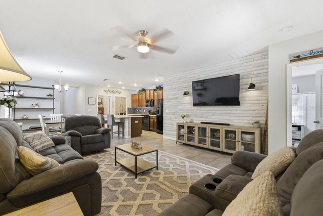 5027 BRICKWOOD RISE DRIVE, Wimauma, FL 33598