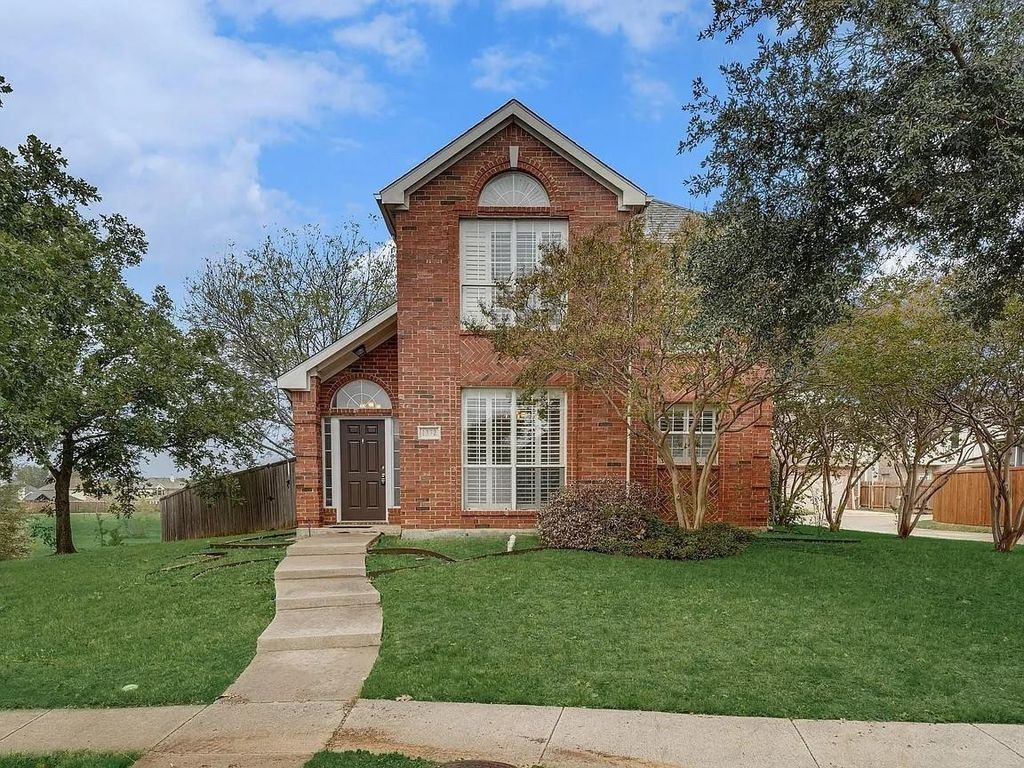 1372 Mae, Carrollton, TX 75007
