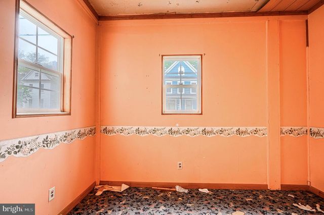 316 W END AVE, Cambridge, MD 21613