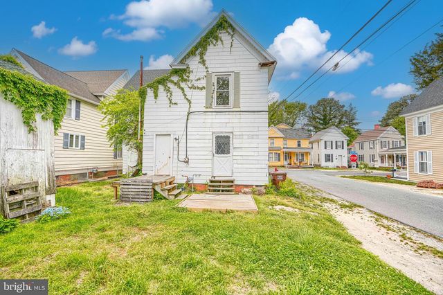 316 W END AVE, Cambridge, MD 21613