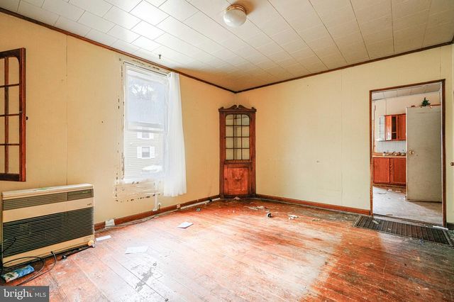 316 W END AVE, Cambridge, MD 21613