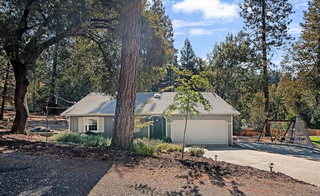 15313 Sierra Star Ln, Grass Valley, CA 95949