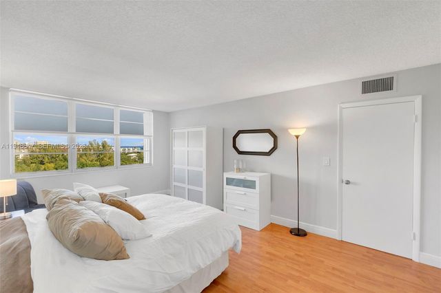 2121 N Ocean Blvd 902W, Boca Raton, FL 33431