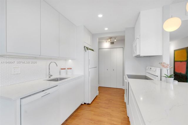 2121 N Ocean Blvd 902W, Boca Raton, FL 33431