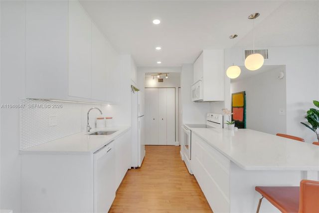 2121 N Ocean Blvd 902W, Boca Raton, FL 33431