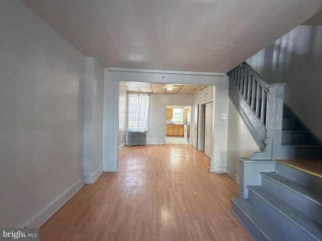 2429 S LAWRENCE ST, Philadelphia, PA 19148