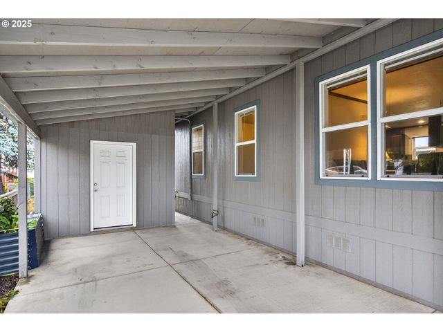 900 Ne FRANCIS Ave 29, Gresham, OR 97030