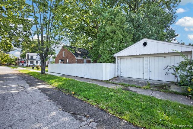 4215 Three Mile Drive, Detroit, MI 48224